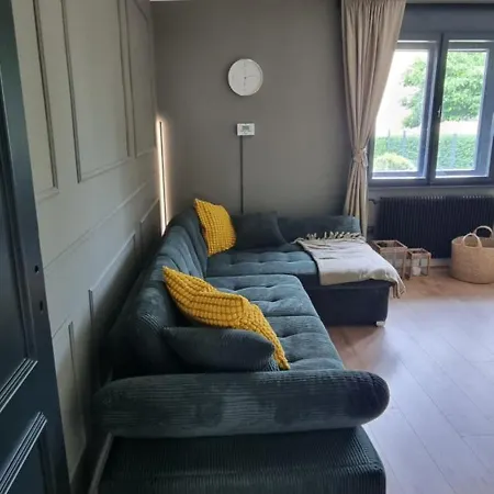 Privat House Lena With Garden&free Parking Vakantiehuis Ljubljana